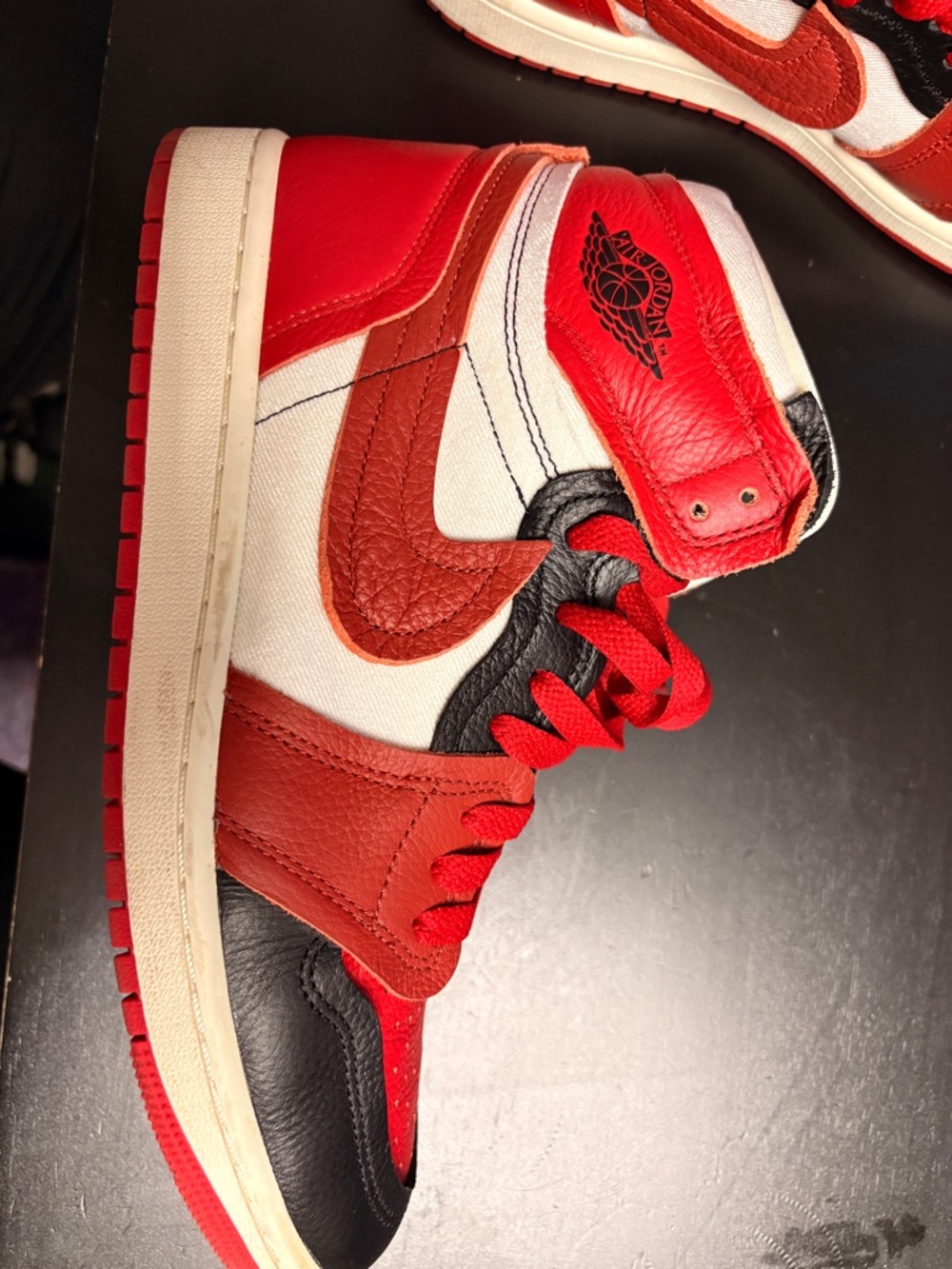 Wmns Air Jordan 1 High Method of Make 'Legend Red Black’